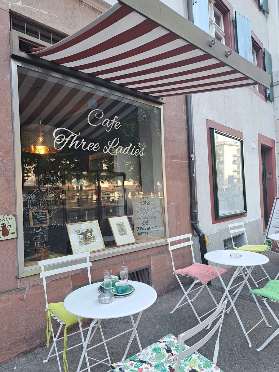 Cafe Three Ladies