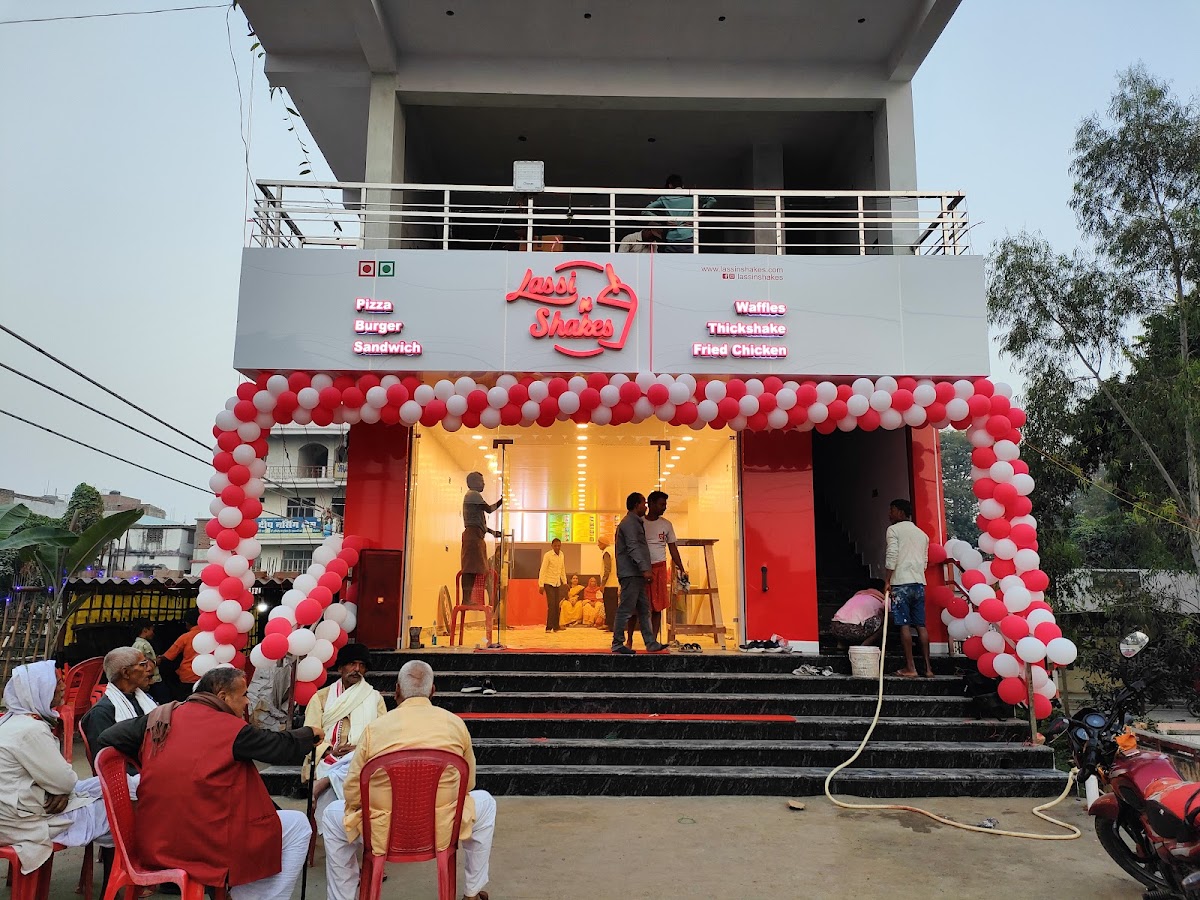 Lassi & Snacks, Muzaffarpur