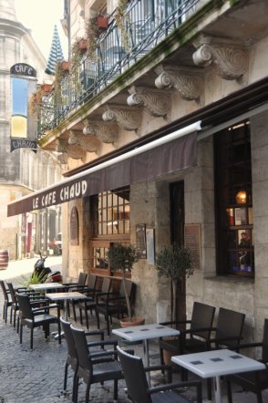 Cafe Chaud
