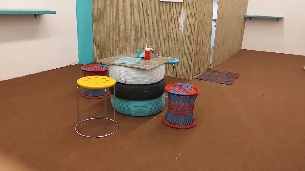 SKS Chai Sutta Cafe - 4