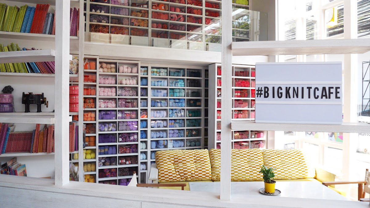 Bigknit Cafe