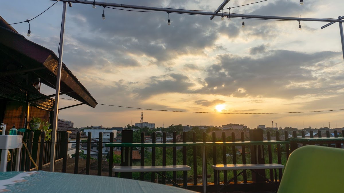 Shyman Panoramic Cafe - 4