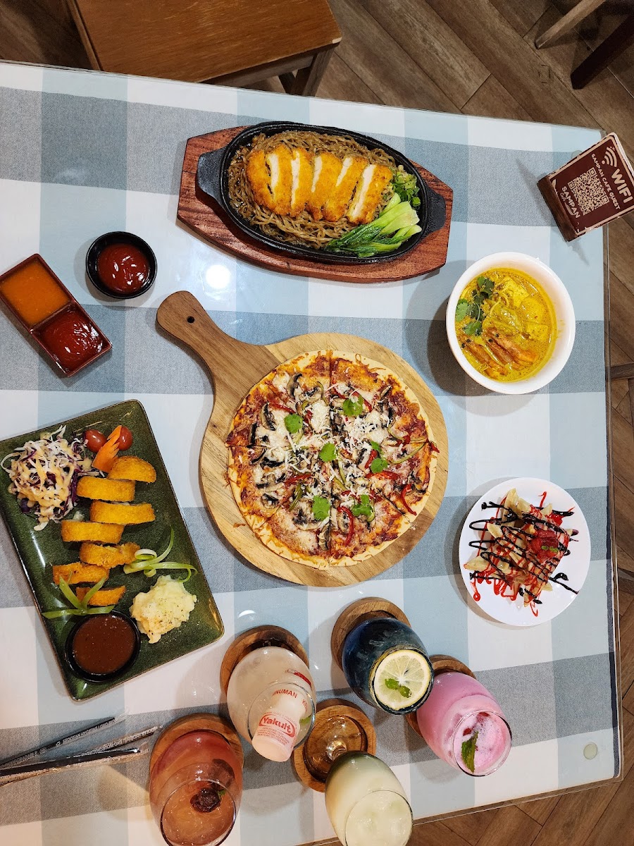 SamPan Cafe - 4