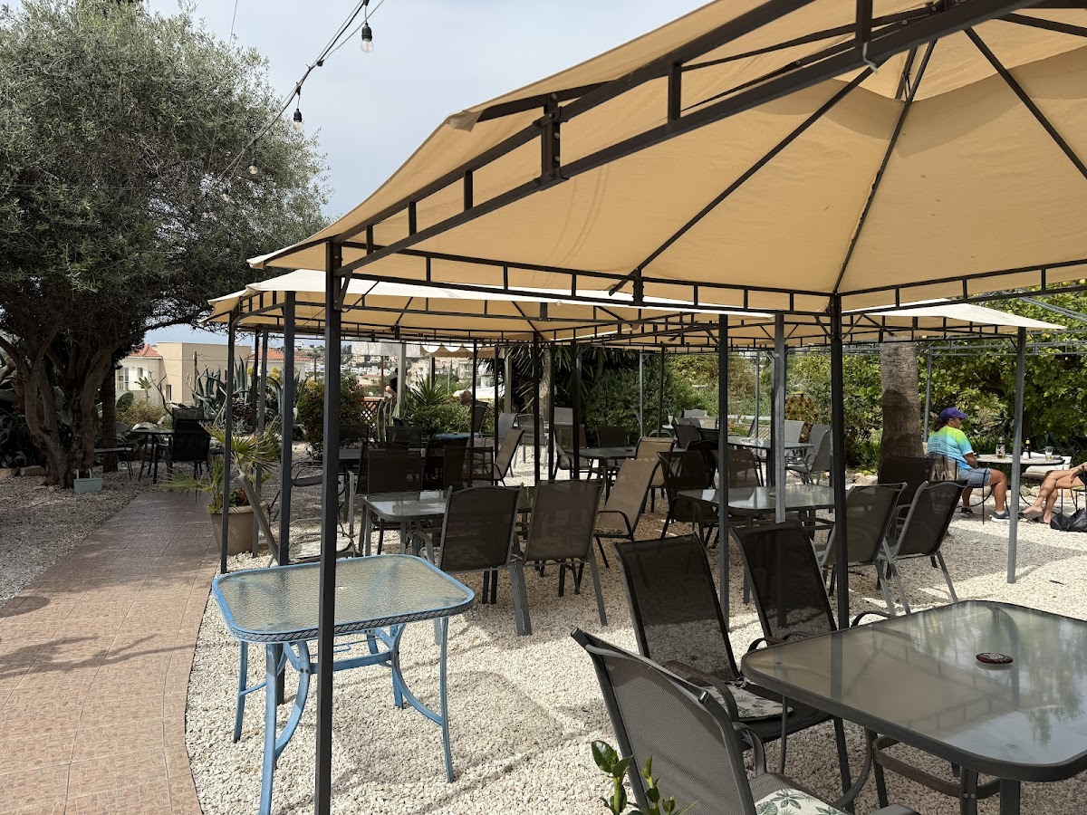 Peggy's Garden Cafe & Deli