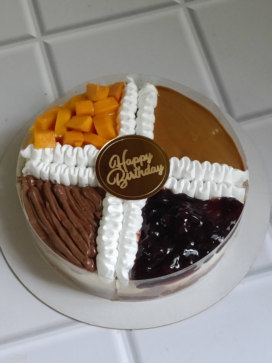 SugarSins Pastry Shop and Cafe - 2