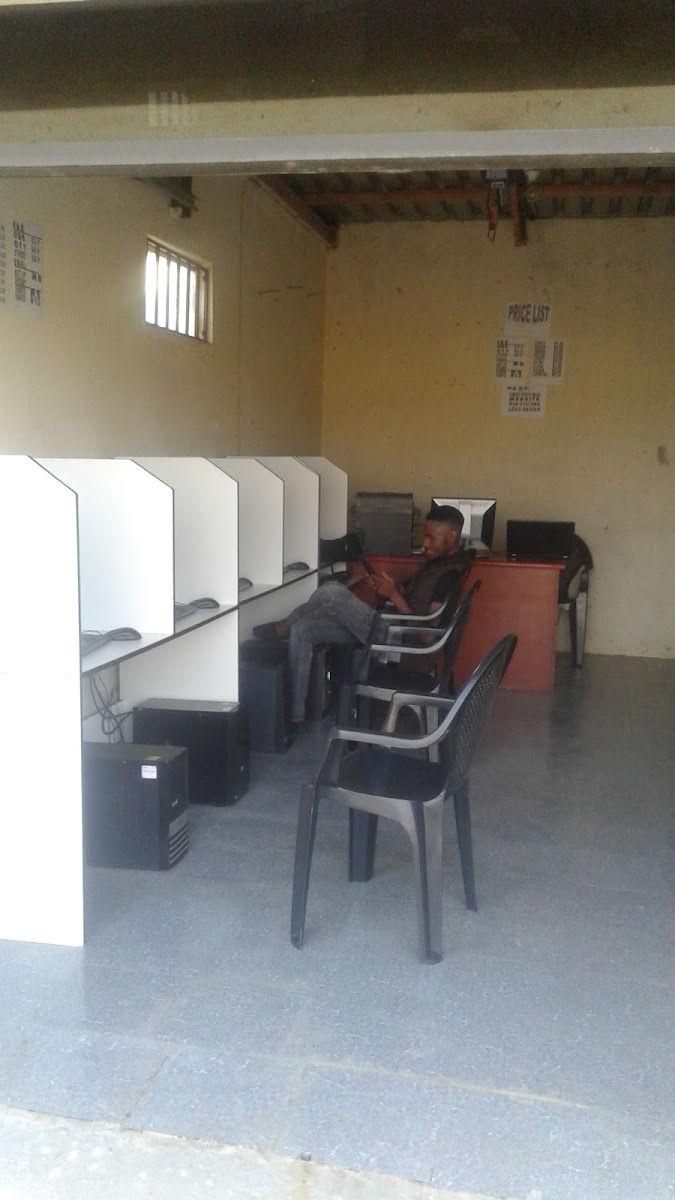 Techno Chreative internet Cafe - 4