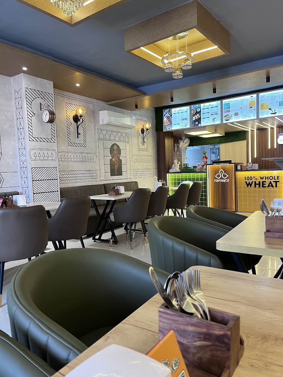 Madras Cafe and Dumpling hood - 4