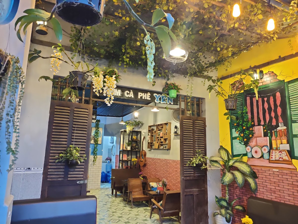 Tiệm cà phê Yên