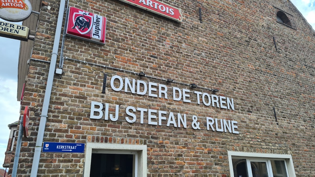 Onder den Toren