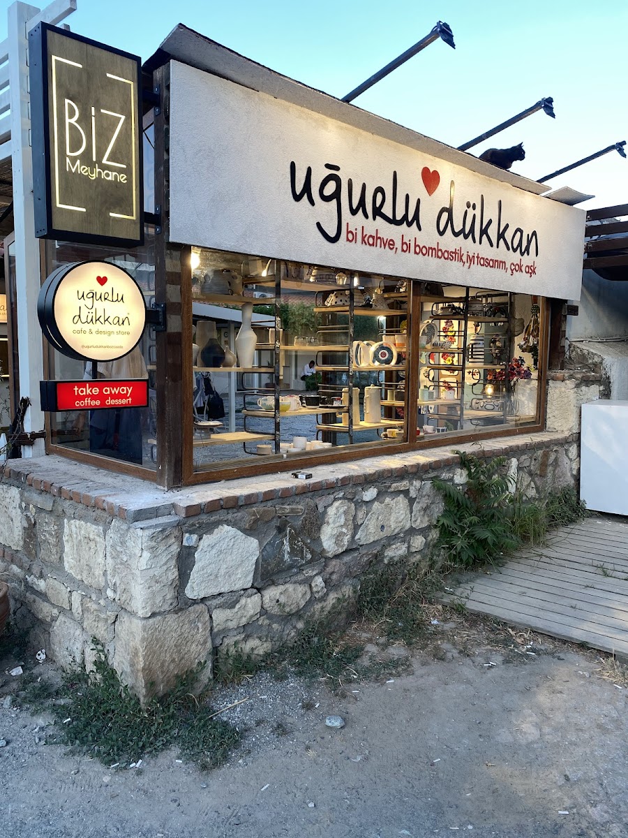 Ugurlu Dukkan Bozcaada