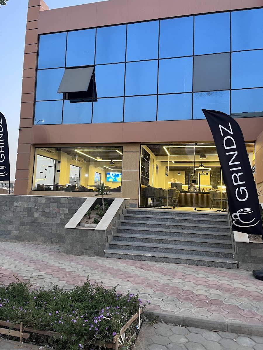 Grindz Cafe