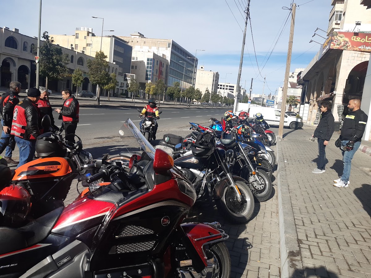 branch berry coffee and snacks