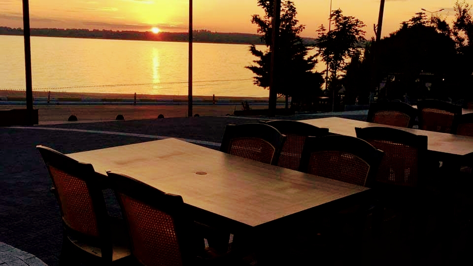 Gunbatımı Cafe & Balık Ekmek