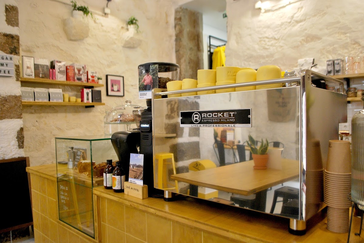 Peloton Café & Cycling