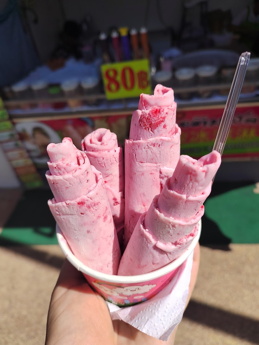 Fried/rolled ice cream