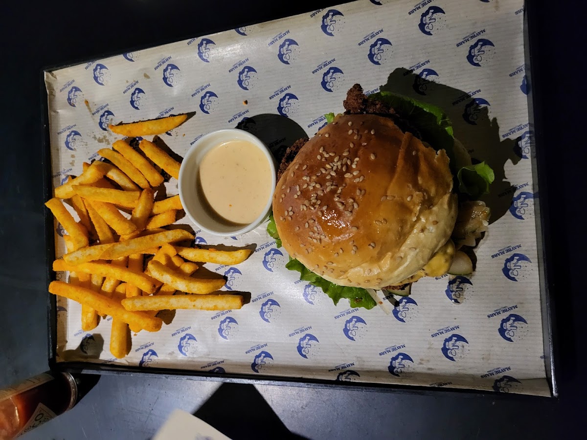 Maybe Mars Studio Cafe - 5